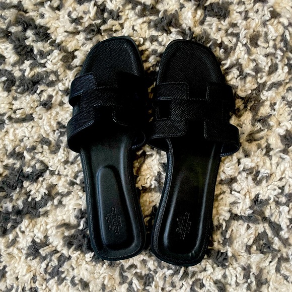 Black Designer Hermes style Women's Sandals - Picture 3 of 3